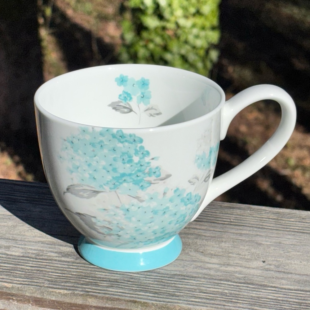 Portobello By Inspire Blue White Hydrangeas On WHITE Mug Cup Coffee Tea
